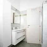 Tuscolana Guest - *