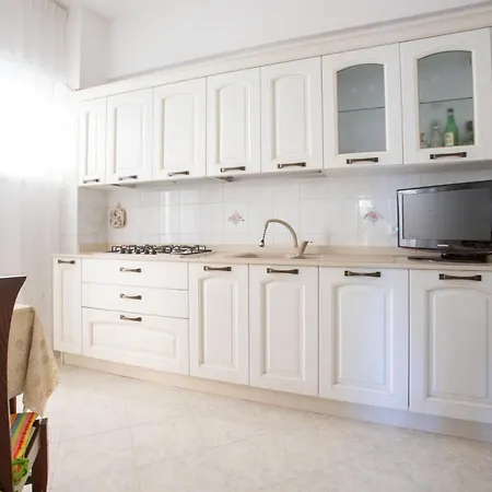 Tuscolana Guest -
